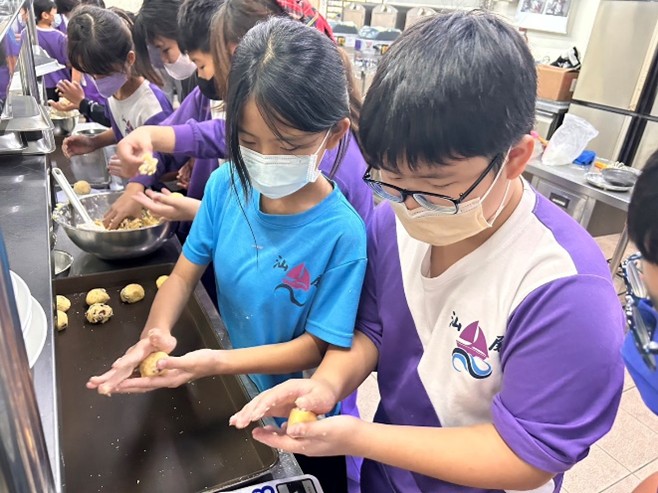 第五區-在地特色交流計畫-麵包製作與烘培課程成果分享