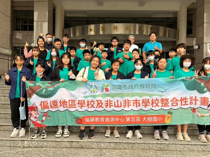 第五區成果分享：學生學力提升與多元展能-飛天小玩家：無人機魔法課 遨翔天空-無人機原理、組裝及試飛體驗