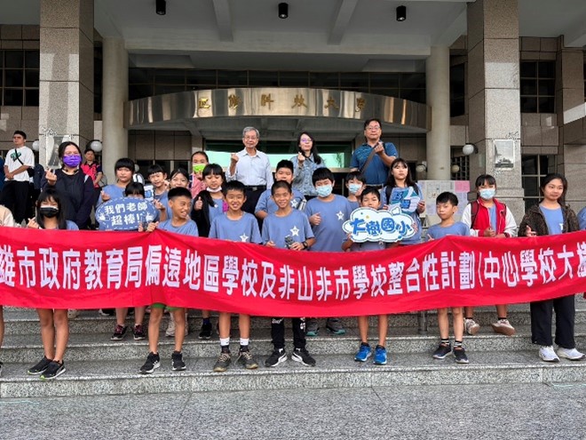 第五區-學生學力提升與多元展能-無人機簡單組裝及體驗成果分享